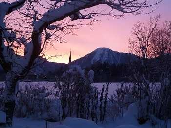 Frühmorgens  Aussicht von den Ferienwohnungen. Zb.  / Wallberg /, © im-web.de/ Tourist-Information Bad Wiessee