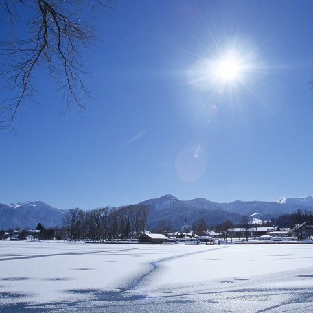 Der malerische Tegernsee, © im-web.de/ Tourist-Information Bad Wiessee