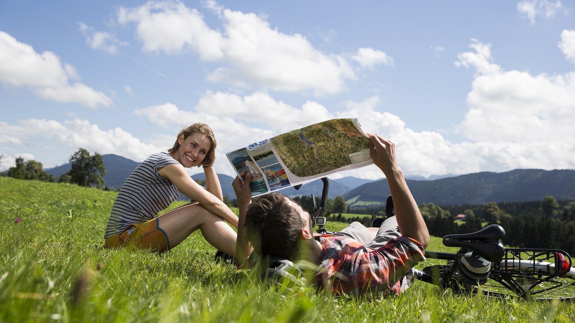 Entspannen und Radeln - ein perfektes Urlaubsduo in der Alpenregion, © Hansi Heckmair