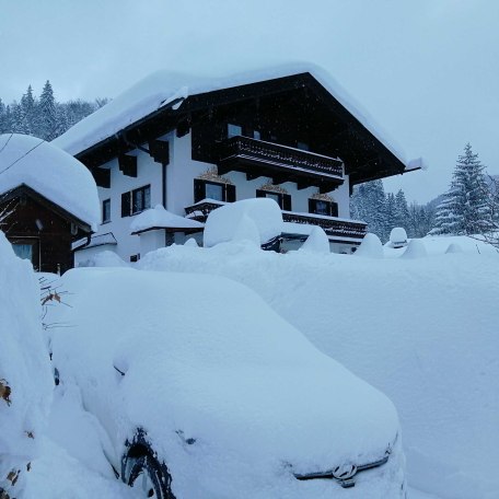 02 Haus Lohmann Winter, © im-web.de/ Tourist-Information Bayrischzell