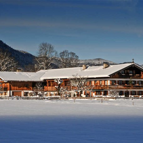 https://d1pgrp37iul3tg.cloudfront.net/objekt2_pics/obj_full_32185_005.jpg, © im-web.de/ Tourist-Information Rottach-Egern