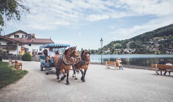 TTT_0619_MM_Brauchtum_Pferdekutschenfahrt_Rottach-0003, © Der Tegernsee (Miriam Mayer)