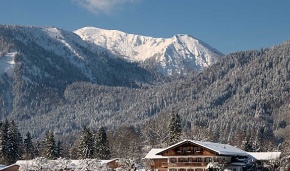 https://d1pgrp37iul3tg.cloudfront.net/objekt2_pics/obj_full_32185_001.jpg, © im-web.de/ Tourist-Information Rottach-Egern