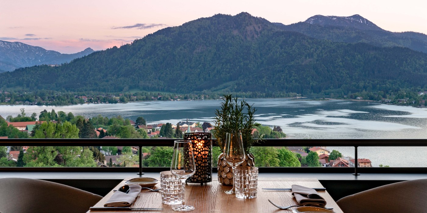 AlpenbrasserieAusblick_DAS TEGERNSEE, © © DAS TEGERNSEE