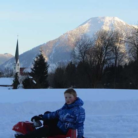 https://d1pgrp37iul3tg.cloudfront.net/objekt2_pics/obj_full_35013_007.jpg, © im-web.de/ Tourist-Information Bad Wiessee