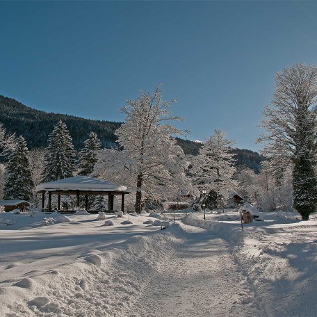 Gasthof Batznhäusl in Kreuth am Tegernsee im Wintermärchenland, © GERLIND SCHIELE PHOTOGRAPHY TEGERNSEE