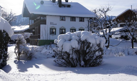 https://d1pgrp37iul3tg.cloudfront.net/objekt2_pics/obj_full_31387_001.jpg, © im-web.de/ Tourist-Information Bad Wiessee