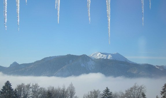 Ausblick vom Wohnzimmer im Winter, © im-web.de/ Tourist Information Tegernsee