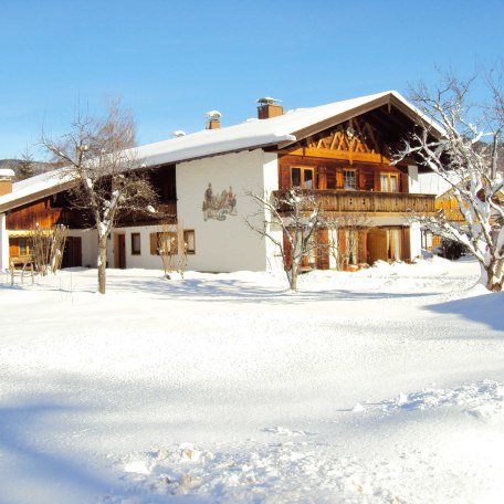 https://d1pgrp37iul3tg.cloudfront.net/objekt2_pics/obj_full_32453_001.jpg, © im-web.de/ Regionalentwicklung Oberland Kommunalunternehmen