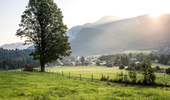 Kirchenfeld Kreuth, © DER TEGERNSEE