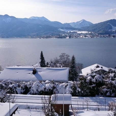 https://d1pgrp37iul3tg.cloudfront.net/objekt2_pics/obj_full_31545_002.jpg, © im-web.de/ Tourist Information Tegernsee